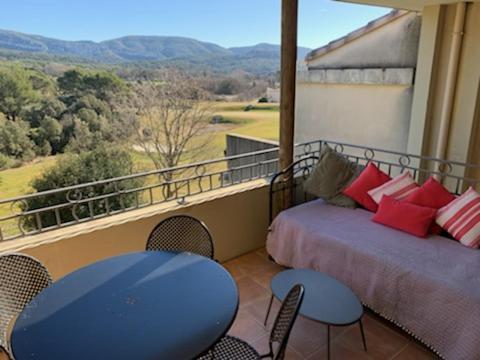 Appartement Cosy Avec Climatisation Reversible Golf De Saumane Exterior photo